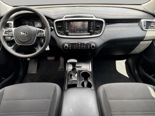 2020 Kia Sorento L