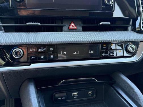 2025 Kia Sportage Hybrid LX