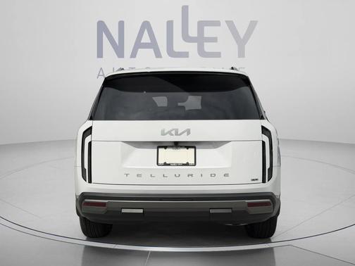 Glacial White Pearl 2027 Kia Telluride S