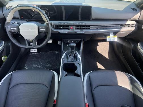 2025 Kia K4 GT-Line Turbo