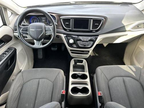 2019 Chrysler Pacifica LX