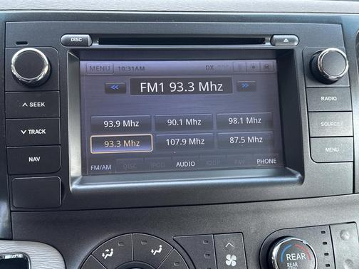 2012 Toyota Sienna LE