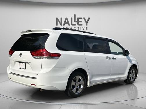 2012 Toyota Sienna LE