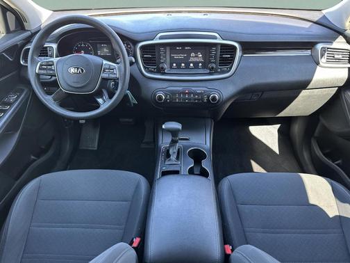 2019 Kia Sorento L
