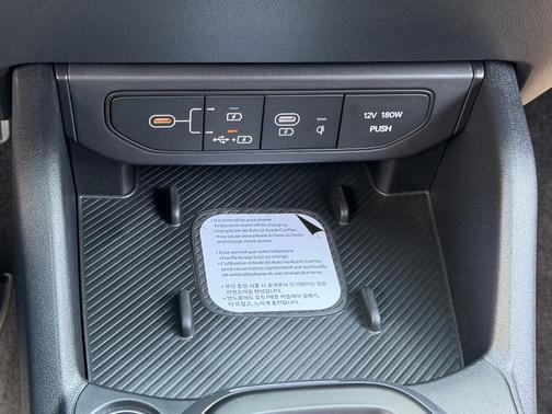 Aurora Black Pearl 2026 Kia K4 GT-Line