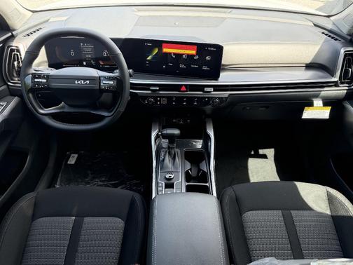 Glacial White Pearl 2026 Kia Sorento LX