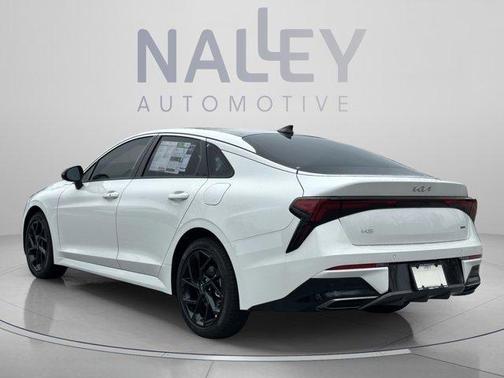 Snow White Pearl 2026 Kia K5 GT-Line