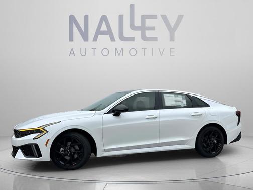 Snow White Pearl 2026 Kia K5 GT-Line