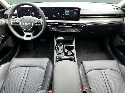 2025 Kia K5 EX