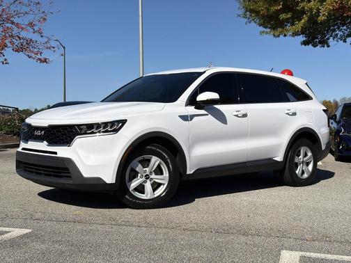 2022 Kia Sorento LX