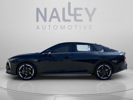 Aurora Black Pearl 2026 Kia K4 GT-LINE