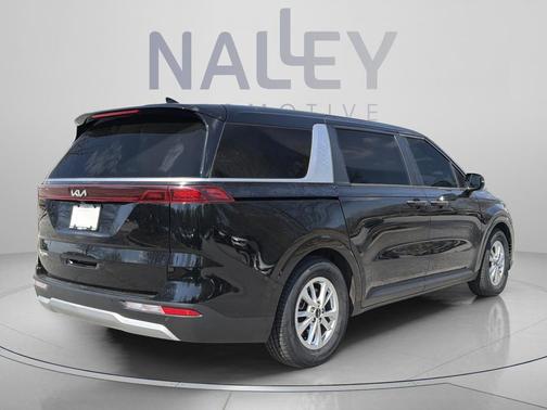 2023 Kia Carnival LX