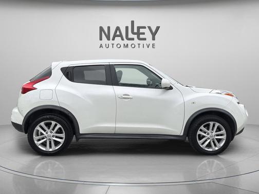 Pearl White 2013 Nissan Juke SV