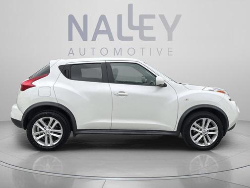 Pearl White 2013 Nissan Juke SV