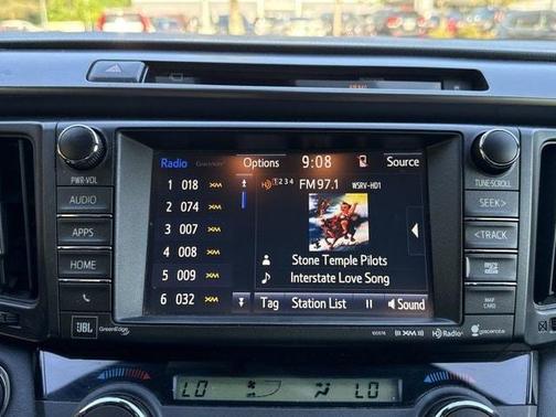 2016 Toyota RAV4 SE