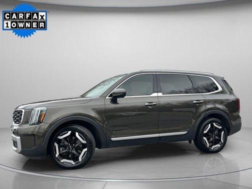 2023 Kia Telluride S