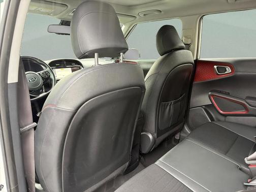 Snow White Pearl 2020 Kia Soul GT-Line 1.6L