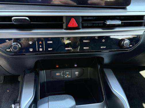 2025 Kia Sorento LX