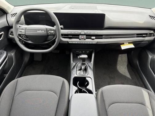Snow White Pearl 2026 Kia K4 LXS