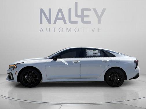 Snow White Pearl 2026 Kia K5 GT-Line