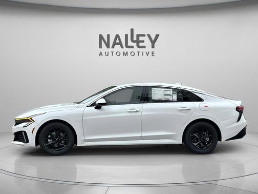 Snow White Pearl 2026 Kia K5 LXS