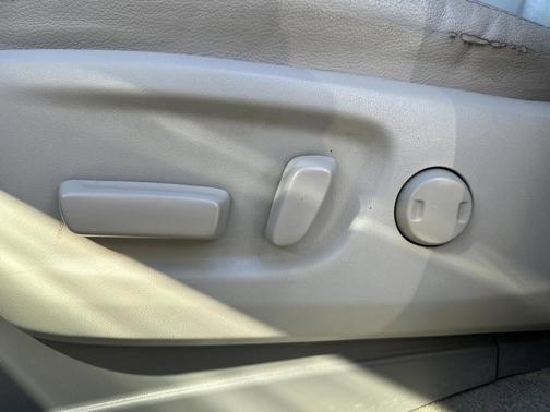 2012 Toyota Sienna XLE