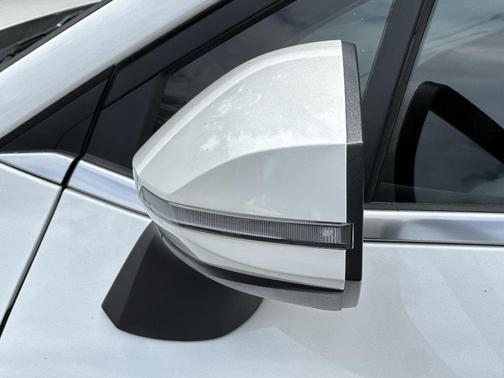 2025 Kia Sportage Hybrid EX