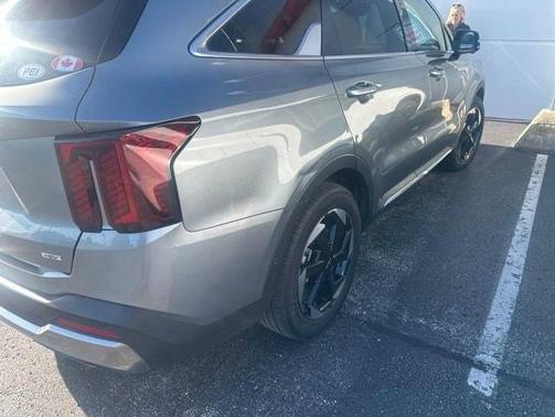 Steel Gray 2025 Kia Sorento Hybrid SX Prestige