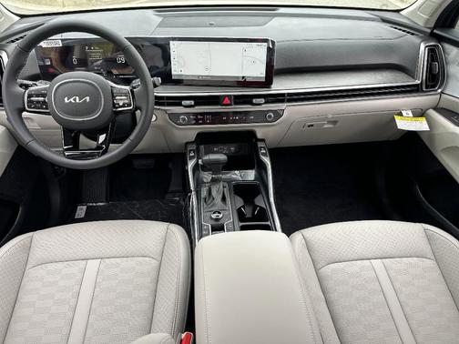 2025 Kia Sorento X-Line EX