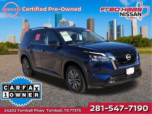 2025 Nissan Pathfinder SV