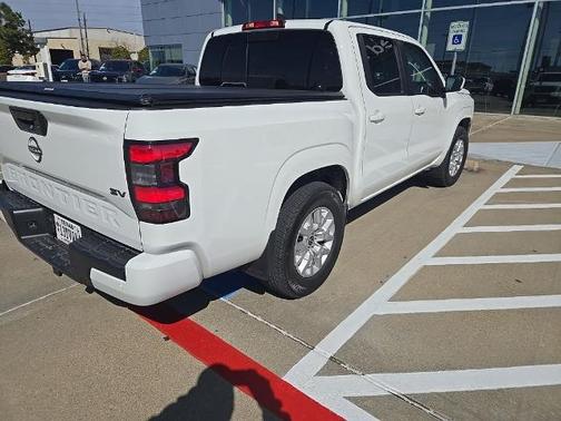 2024 Nissan Frontier SV