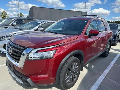 2024 Nissan Pathfinder SL