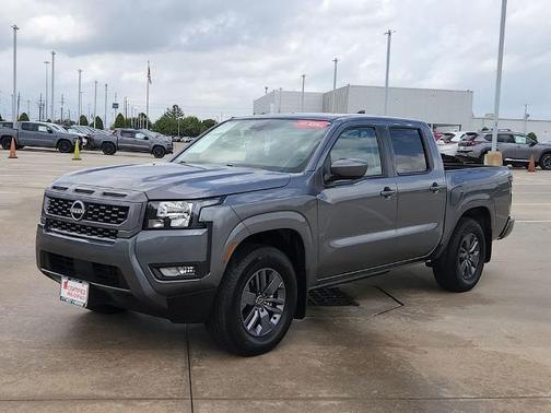 Gun Metallic 2025 Nissan Frontier SV