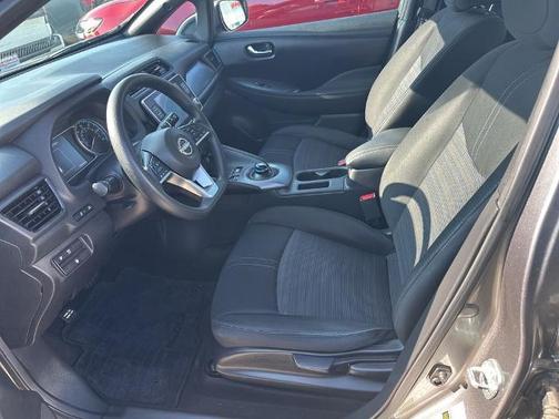 2023 Nissan Leaf S