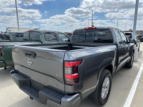 Gun Metallic 2024 Nissan Frontier SV