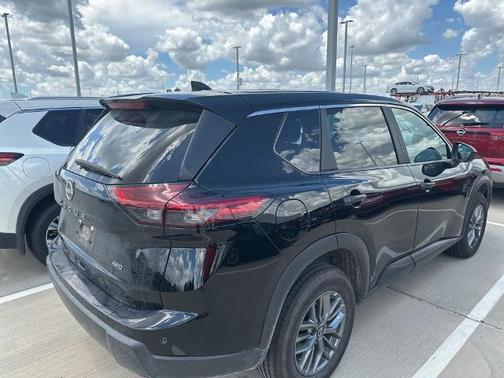 2024 Nissan Rogue S