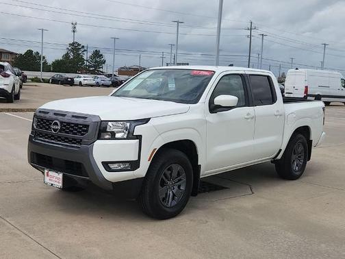 Glacier White 2025 Nissan Frontier SV