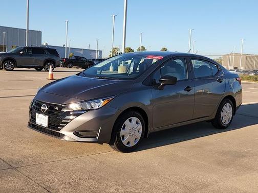 2024 Nissan Versa 1.6 S