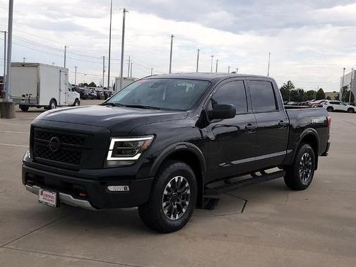 2024 Nissan Titan PRO-4X