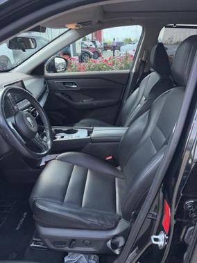 Black 2021 Nissan Rogue SV