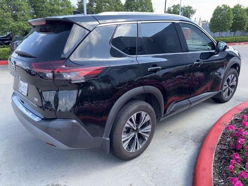 Black 2021 Nissan Rogue SV