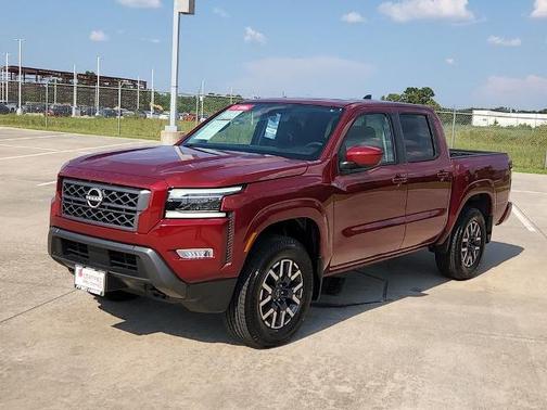 2024 Nissan Frontier SL