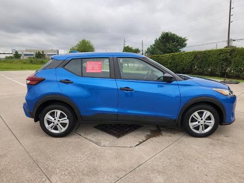 Electric Blue Metallic 2024 Nissan Kicks S