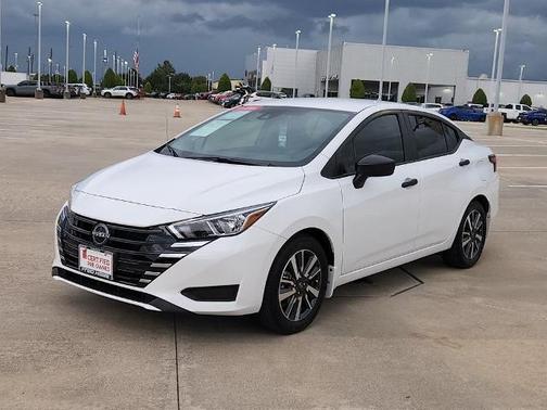 2024 Nissan Versa 1.6 S