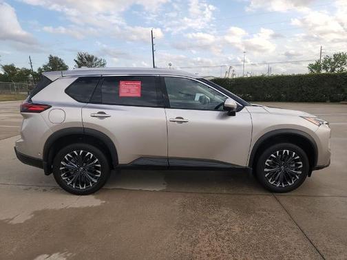 2025 Nissan Rogue SL