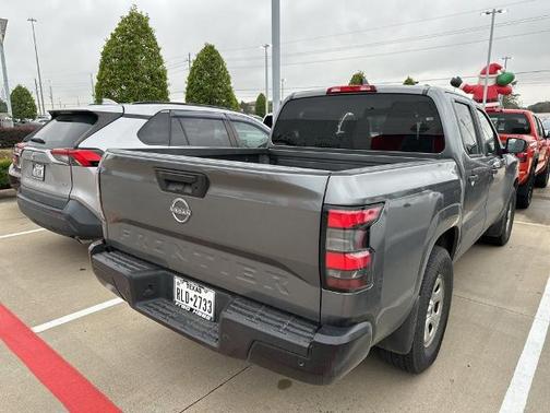 2022 Nissan Frontier S