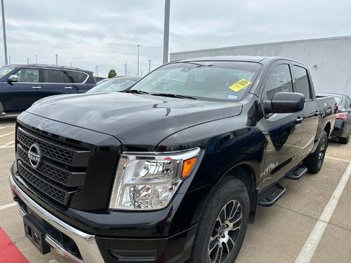 Black 2024 Nissan Titan SV