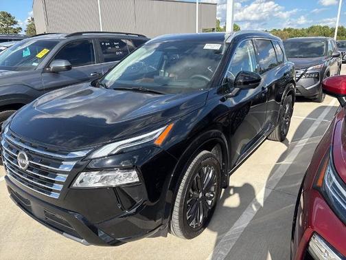 2025 Nissan Rogue Platinum