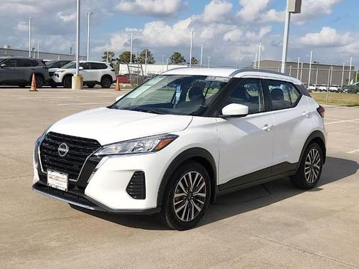 2023 Nissan Kicks SV