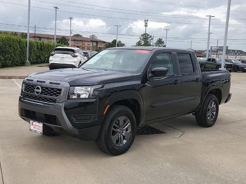 Super Black 2025 Nissan Frontier SV